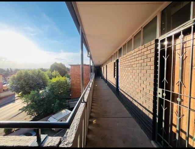 2 BEDROOM APARTMENT FOR SALE IN MARLANDS